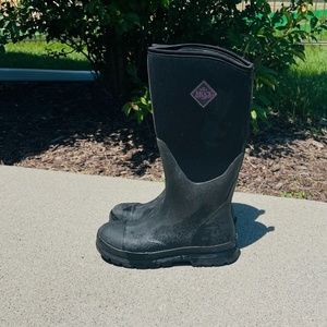 Muck Chore Rubber Women's Work Boots, Black, 9 B US